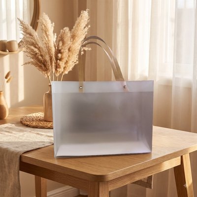 Royal Carriage Wheeled Basket